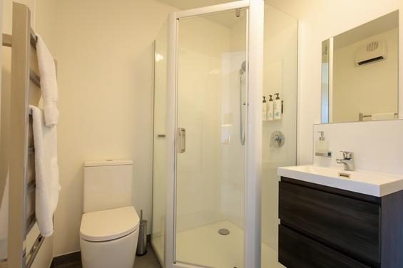 Apartment 5